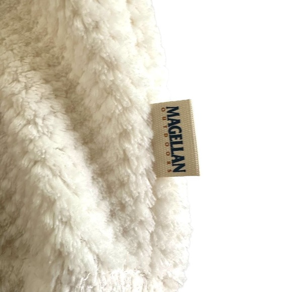 Magellan Outdoor Sherpa Pullover Sweater Women's Size XL White Classic Fit - Picture 5 of 9